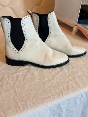 Rebecca Minkoff White Leather Chelsea Booties with Black Elastic